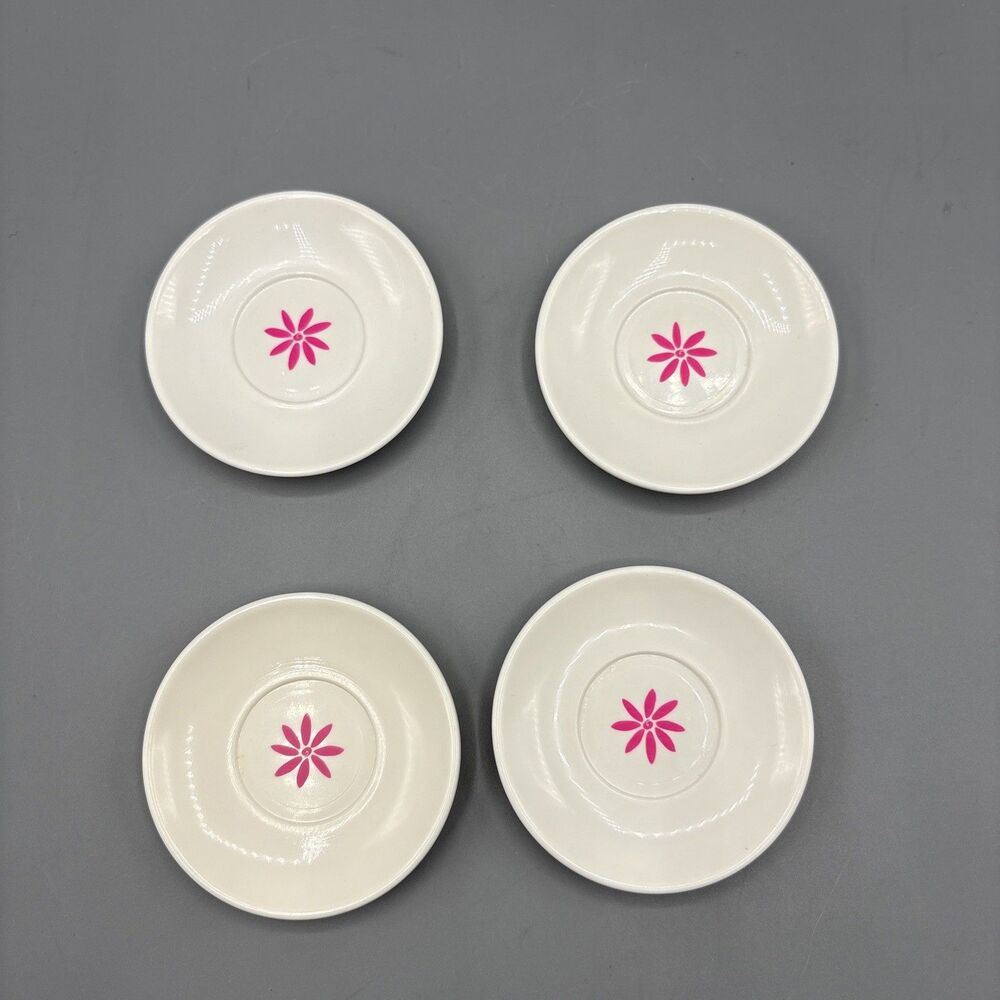 American Girl of Today Cafe Bistro Saucers  Plates for Dolls